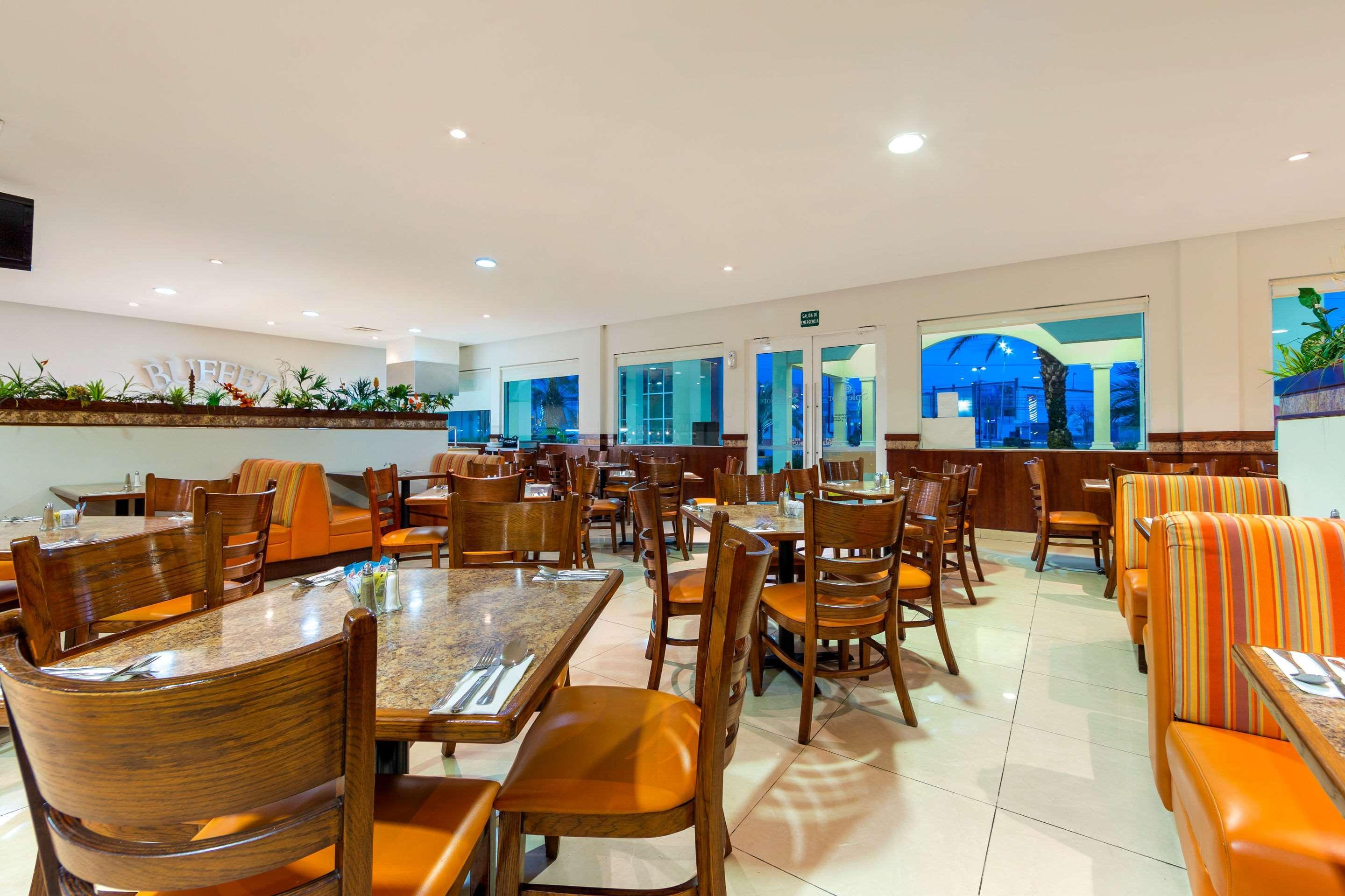 Hotel Comfort Inn Monterrey Norte San Nicolás de los Garzas Eksteriør bilde
